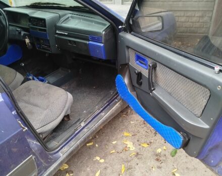 Синий ВАЗ 2109, объемом двигателя 1.5 л и пробегом 40 тыс. км за 700 $, фото 2 на Automoto.ua