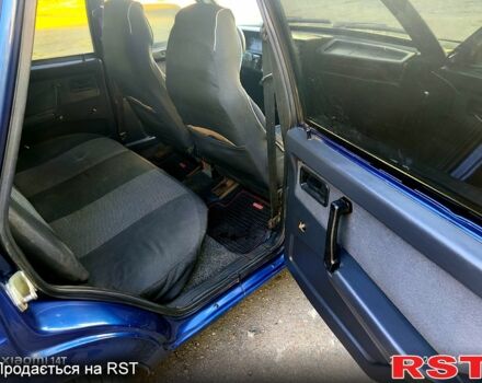 Синий ВАЗ 2109, объемом двигателя 1.5 л и пробегом 180 тыс. км за 2000 $, фото 4 на Automoto.ua