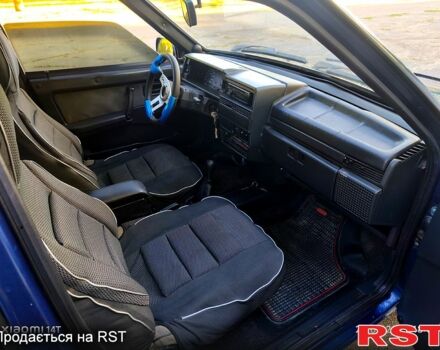 Синий ВАЗ 2109, объемом двигателя 1.5 л и пробегом 180 тыс. км за 2000 $, фото 6 на Automoto.ua