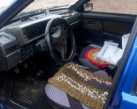 Синий ВАЗ 2109, объемом двигателя 1.5 л и пробегом 198 тыс. км за 3100 $, фото 2 на Automoto.ua