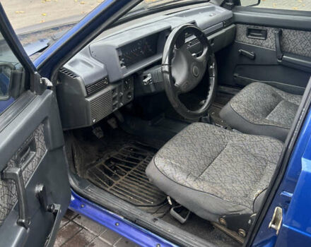 Синий ВАЗ 2109, объемом двигателя 1.5 л и пробегом 190 тыс. км за 2000 $, фото 4 на Automoto.ua