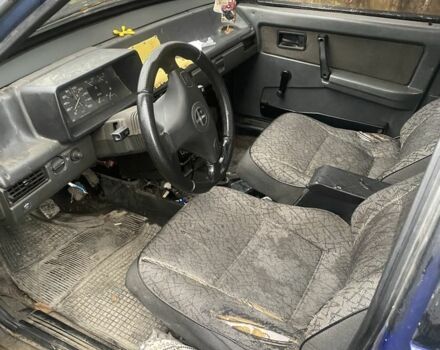 Синий ВАЗ 2109, объемом двигателя 0 л и пробегом 123 тыс. км за 250 $, фото 2 на Automoto.ua