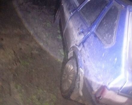 Синій ВАЗ 2109, об'ємом двигуна 1.5 л та пробігом 300 тис. км за 356 $, фото 2 на Automoto.ua