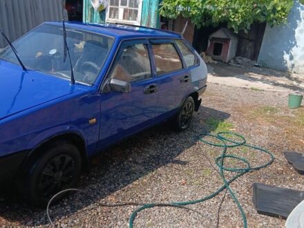 ВАЗ 2109 1987 у Харкові на Automoto.ua Синій ВАЗ 2109, об'ємом двигуна 0 л та пробігом 60 тис. км за 950 $, фото 1 на Automoto.ua