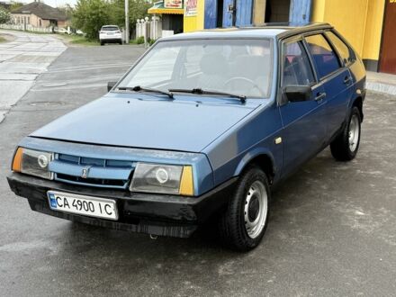 ВАЗ 2109 1988 у Золотоноше на Automoto.ua Синій ВАЗ 2109, об'ємом двигуна 1.3 л та пробігом 100 тис. км за 800 $, фото 1 на Automoto.ua