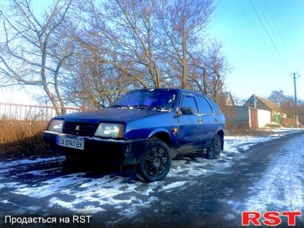 ВАЗ 2109 1989 в Валках на Automoto.ua Синий ВАЗ 2109, объемом двигателя 1.5 л и пробегом 200 тыс. км за 950 $, фото 1 на Automoto.ua
