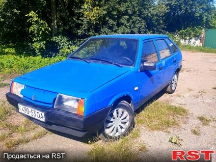 ВАЗ 2109 1989 у Бердичеве на Automoto.ua Синій ВАЗ 2109, об'ємом двигуна 1.3 л та пробігом 0 тис. км за 740 $, фото 1 на Automoto.ua