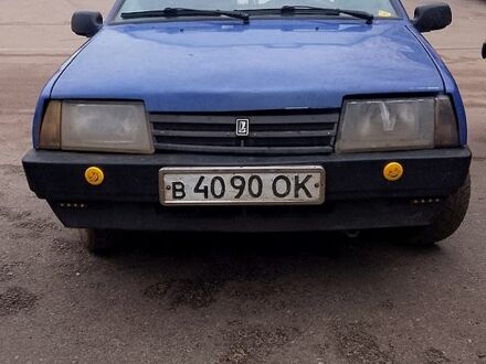 ВАЗ 2109 1989 у Кропивницькому (Кіровограді) на Automoto.ua Синій ВАЗ 2109, об'ємом двигуна 13 л та пробігом 0 тис. км за 1000 $, фото 1 на Automoto.ua