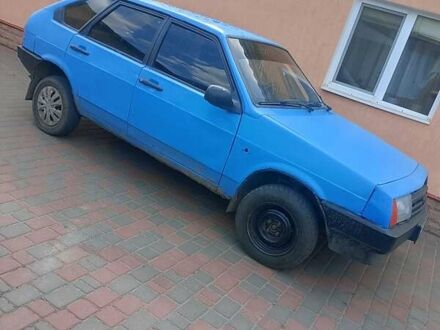 ВАЗ 2109 1990 у Чернігові на Automoto.ua Синій ВАЗ 2109, об'ємом двигуна 1.5 л та пробігом 28 тис. км за 750 $, фото 1 на Automoto.ua