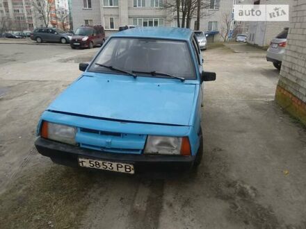 ВАЗ 2109 1990 у Вараш (Кузнецовськ) на Automoto.ua Синій ВАЗ 2109, об'ємом двигуна 1.4 л та пробігом 100 тис. км за 600 $, фото 1 на Automoto.ua