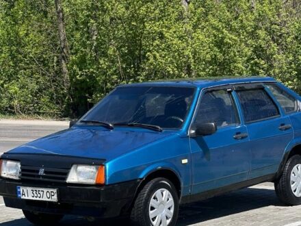 ВАЗ 2109 1990 у Тараще на Automoto.ua Синій ВАЗ 2109, об'ємом двигуна 1.3 л та пробігом 30 тис. км за 900 $, фото 1 на Automoto.ua
