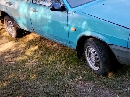 Синий ВАЗ 2109, объемом двигателя 1.5 л и пробегом 230 тыс. км за 1200 $, фото 1 на Automoto.ua