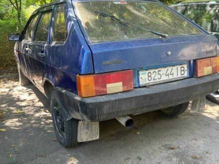 ВАЗ 2109 1990 в Черновцах на Automoto.ua Синий ВАЗ 2109, объемом двигателя 1.5 л и пробегом 60 тыс. км за 640 $, фото 1 на Automoto.ua