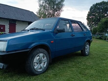 ВАЗ 2109 1990 в Ровно на Automoto.ua Синий ВАЗ 2109, объемом двигателя 1.5 л и пробегом 200 тыс. км за 699 $, фото 1 на Automoto.ua