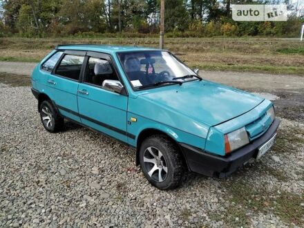 ВАЗ 2109 1992 у Чернівцях на Automoto.ua Синій ВАЗ 2109, об'ємом двигуна 1.5 л та пробігом 68 тис. км за 1400 $, фото 1 на Automoto.ua