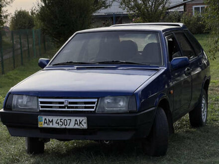 Синий ВАЗ 2109, объемом двигателя 1.5 л и пробегом 90 тыс. км за 530 $, фото 1 на Automoto.ua