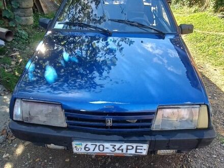 Синий ВАЗ 2109, объемом двигателя 1.5 л и пробегом 100 тыс. км за 600 $, фото 1 на Automoto.ua