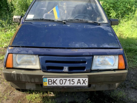 Синий ВАЗ 2109, объемом двигателя 1.5 л и пробегом 302 тыс. км за 650 $, фото 1 на Automoto.ua