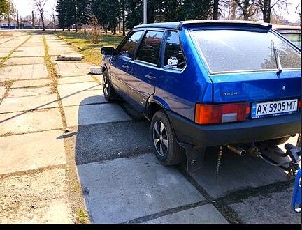 Синій ВАЗ 2109, об'ємом двигуна 1.5 л та пробігом 210 тис. км за 2000 $, фото 1 на Automoto.ua