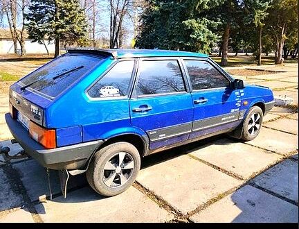Синий ВАЗ 2109, объемом двигателя 1.5 л и пробегом 220 тыс. км за 2000 $, фото 1 на Automoto.ua