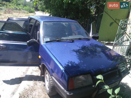 ВАЗ 2109 2002 в Днепре (Днепропетровске) на Automoto.ua Синий ВАЗ 2109, объемом двигателя 1.3 л и пробегом 86 тыс. км за 1800 $, фото 1 на Automoto.ua