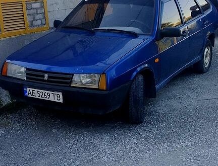 ВАЗ 2109 2007 у Кам'янське (Дніпродзержинськ) на Automoto.ua Синій ВАЗ 2109, об'ємом двигуна 1.6 л та пробігом 0 тис. км за 1550 $, фото 1 на Automoto.ua