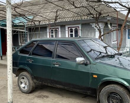 Зеленый ВАЗ 2109, объемом двигателя 1.5 л и пробегом 75 тыс. км за 1000 $, фото 4 на Automoto.ua