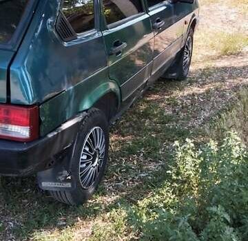 Зеленый ВАЗ 2109, объемом двигателя 1.5 л и пробегом 200 тыс. км за 1200 $, фото 4 на Automoto.ua