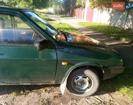 Зеленый ВАЗ 2109, объемом двигателя 1.5 л и пробегом 250 тыс. км за 800 $, фото 1 на Automoto.ua