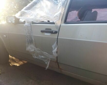 Зелений ВАЗ 2109, об'ємом двигуна 1.5 л та пробігом 250 тис. км за 800 $, фото 12 на Automoto.ua