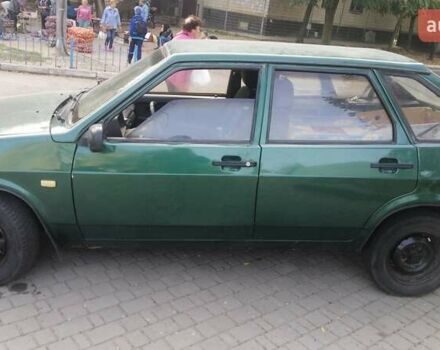 Зеленый ВАЗ 2109, объемом двигателя 1.5 л и пробегом 240 тыс. км за 1100 $, фото 3 на Automoto.ua