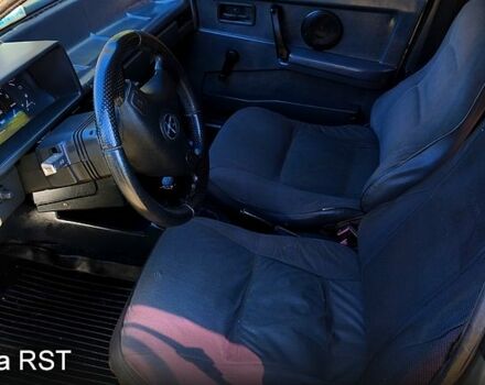 Зеленый ВАЗ 2109, объемом двигателя 1.5 л и пробегом 350 тыс. км за 800 $, фото 4 на Automoto.ua