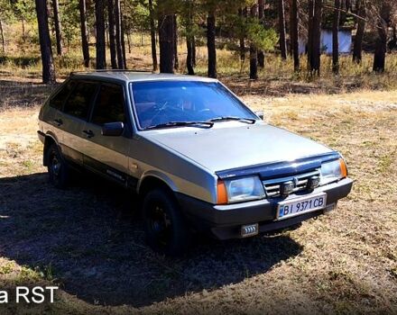 Зеленый ВАЗ 2109, объемом двигателя 1.5 л и пробегом 350 тыс. км за 800 $, фото 3 на Automoto.ua