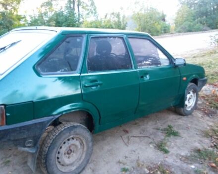 Зеленый ВАЗ 2109, объемом двигателя 1.5 л и пробегом 120 тыс. км за 242 $, фото 3 на Automoto.ua