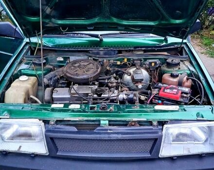 Зеленый ВАЗ 2109, объемом двигателя 1.5 л и пробегом 150 тыс. км за 1100 $, фото 3 на Automoto.ua