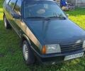 Зеленый ВАЗ 2109, объемом двигателя 1.5 л и пробегом 300 тыс. км за 1200 $, фото 1 на Automoto.ua
