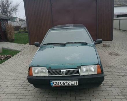 Зеленый ВАЗ 2109, объемом двигателя 1.5 л и пробегом 200 тыс. км за 950 $, фото 9 на Automoto.ua