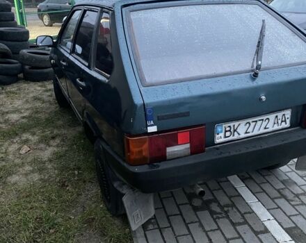 Зеленый ВАЗ 2109, объемом двигателя 1.5 л и пробегом 402 тыс. км за 888 $, фото 5 на Automoto.ua