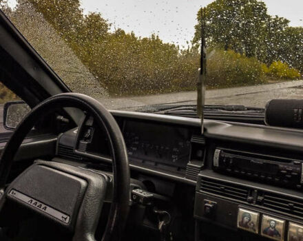 Зеленый ВАЗ 2109, объемом двигателя 1.5 л и пробегом 130 тыс. км за 2000 $, фото 5 на Automoto.ua