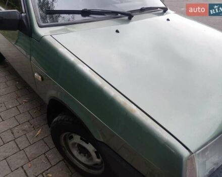 ВАЗ 2109 2006 у Львові на Automoto.ua Зелений ВАЗ 2109, об'ємом двигуна 1.5 л та пробігом 177 тис. км за 1400 $, фото 4 на Automoto.ua