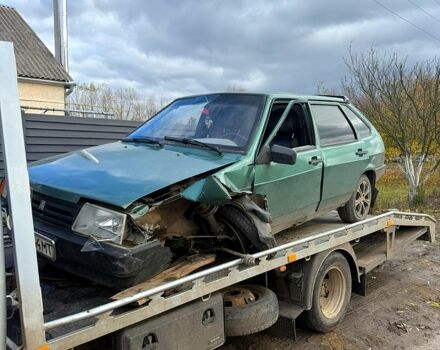 Зеленый ВАЗ 2109, объемом двигателя 1.6 л и пробегом 150 тыс. км за 600 $, фото 2 на Automoto.ua