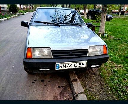 Зеленый ВАЗ 2109, объемом двигателя 2 л и пробегом 220 тыс. км за 2500 $, фото 7 на Automoto.ua