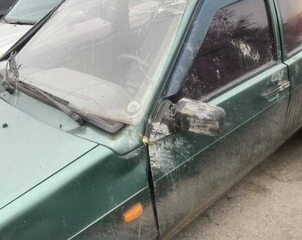 Зеленый ВАЗ 2109, объемом двигателя 1.6 л и пробегом 269 тыс. км за 571 $, фото 1 на Automoto.ua