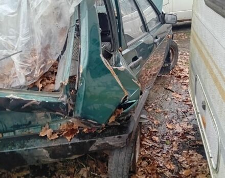 Зеленый ВАЗ 2109, объемом двигателя 0 л и пробегом 100 тыс. км за 2628 $, фото 4 на Automoto.ua