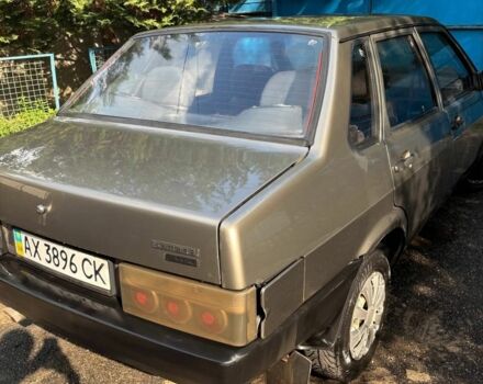 Зеленый ВАЗ 2109, объемом двигателя 1.5 л и пробегом 300 тыс. км за 1649 $, фото 1 на Automoto.ua