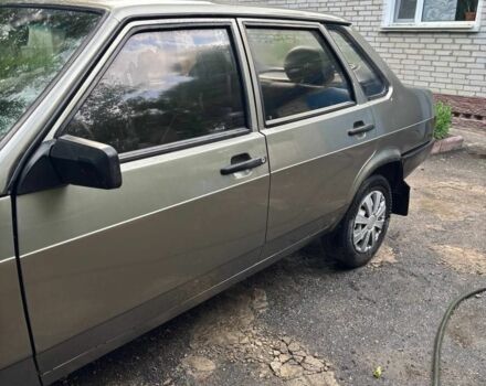 Зеленый ВАЗ 2109, объемом двигателя 1.5 л и пробегом 300 тыс. км за 1649 $, фото 5 на Automoto.ua