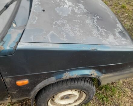 Зеленый ВАЗ 2109, объемом двигателя 1 л и пробегом 300 тыс. км за 600 $, фото 1 на Automoto.ua
