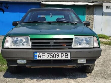 ВАЗ 2109 1992 в Апостолове на Automoto.ua Зеленый ВАЗ 2109, объемом двигателя 1.3 л и пробегом 95 тыс. км за 1000 $, фото 1 на Automoto.ua
