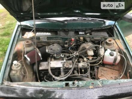 ВАЗ 2109 1993 у Чернігові на Automoto.ua Зелений ВАЗ 2109, об'ємом двигуна 1.5 л та пробігом 300 тис. км за 876 $, фото 1 на Automoto.ua