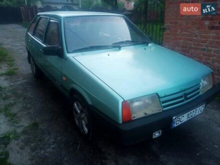 ВАЗ 2109 1997 у Тернополі на Automoto.ua Зелений ВАЗ 2109, об'ємом двигуна 1.6 л та пробігом 120 тис. км за 1750 $, фото 1 на Automoto.ua